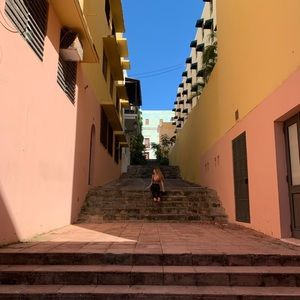 Meet your Posher, Chloe